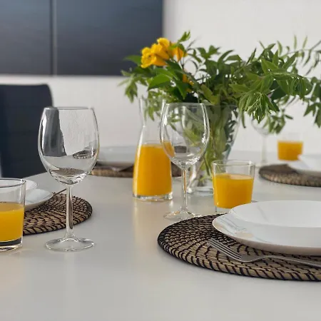 아파트 Renovated Oasis Ocean View 1bd Wi-fi 3 Min 알부페이라