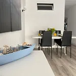 Renovated Oasis Ocean View 1bd Wi-fi 3 Min