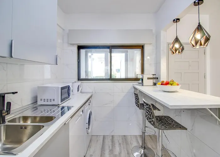 아파트 Renovated Oasis Ocean View 1bd Wi-fi 3 Min *