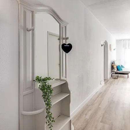 Renovated Oasis Ocean View 1bd Wi-fi 3 Min Appartement